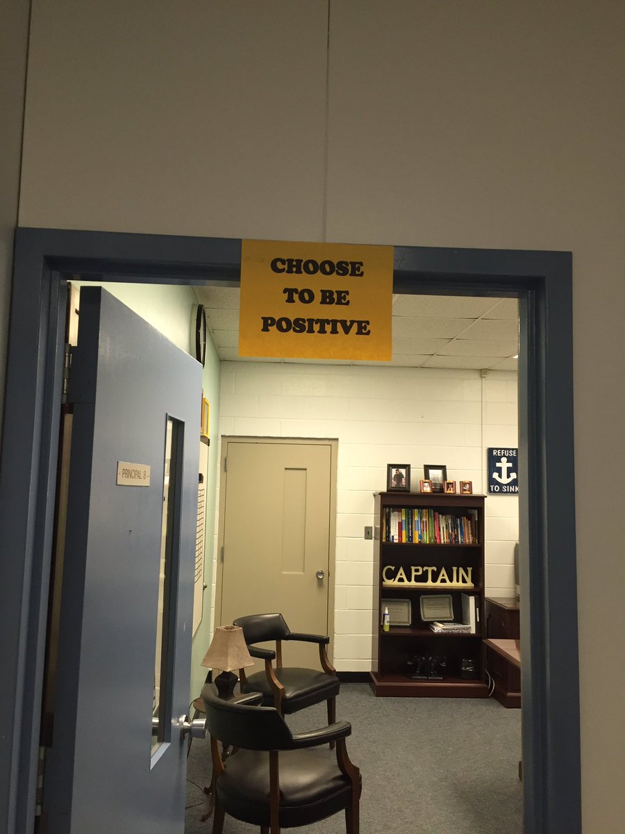 Lorri Banks (@lokibanks8) on Twitter photo 