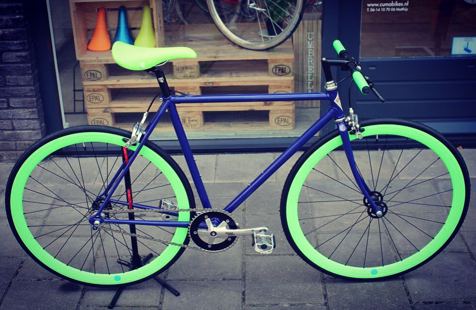 Coolest #bike! Loved to make it! #custommade #bycicle #cumabike #purple #female #women #design #singlespeed #fixie