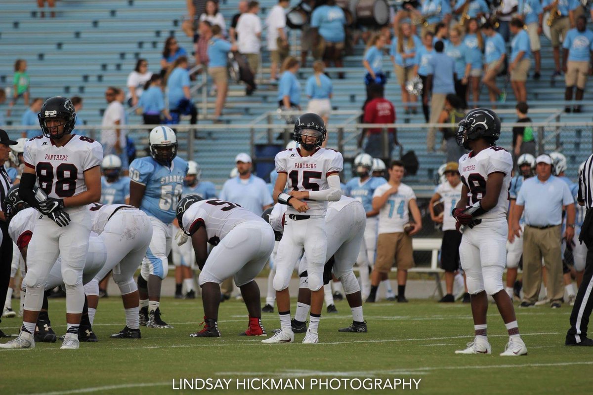realbeale15's tweet photo. Game day😈💯 you know what time it is🍴 @DyverseSimmons @_AntMaCo_ https://t.co/KpDHWyNY3K