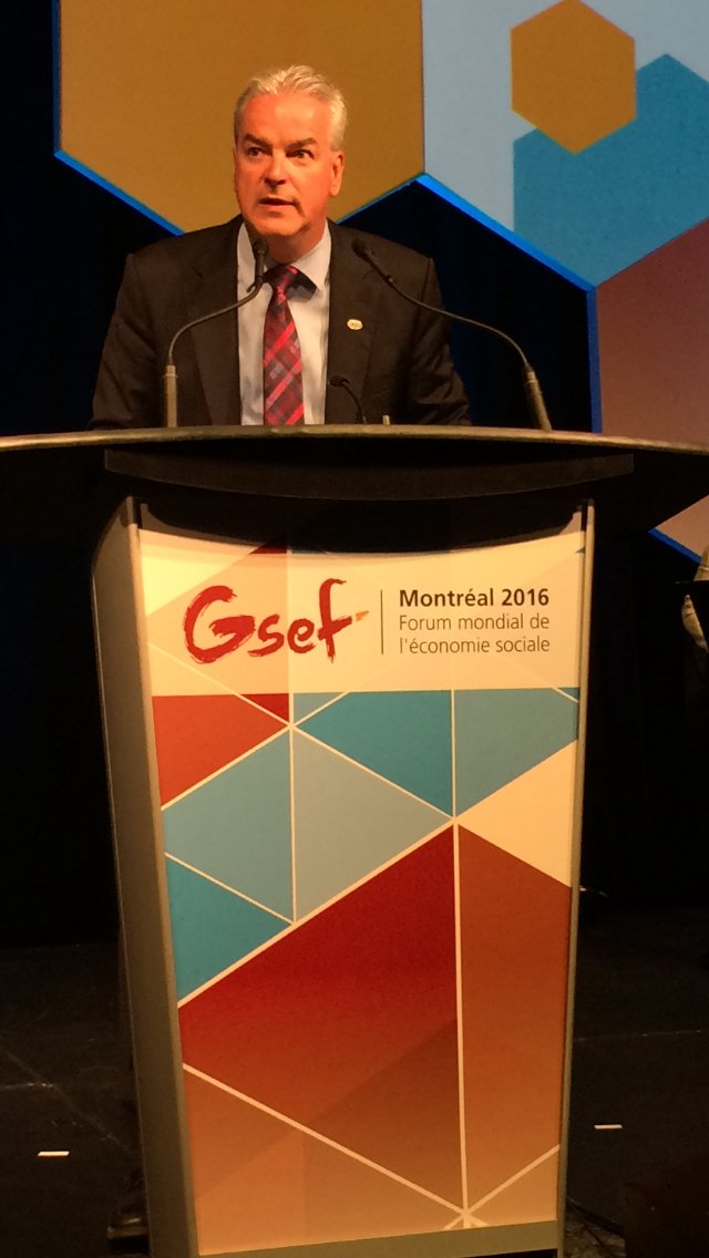 UMQuebec's tweet photo. .@sevignyb a témoigné de l'importance de l'économie sociale pour les municipalités en clôture de #GSEF2016 #UMQ https://t.co/Mmx3LIZSoJ