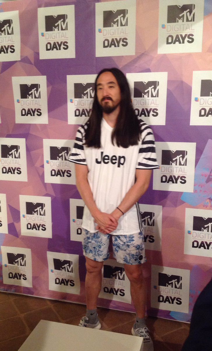.<a href="/steveaoki/">Steve Aoki</a> + <a href="/juventusfcen/">JuventusFC 🇬🇧🇺🇸</a>. The magic happens at #MTVDigitalDays <a href="/LaVenariaReale/">Reggia di Venaria</a>