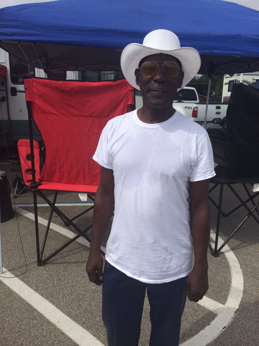 Sandia Atkins went to the VERY 1st <a href="/ClassicMemphis/">Southern Heritage Classic</a> 27 yrs ago. He says it's same vibe just more people now. #SHC