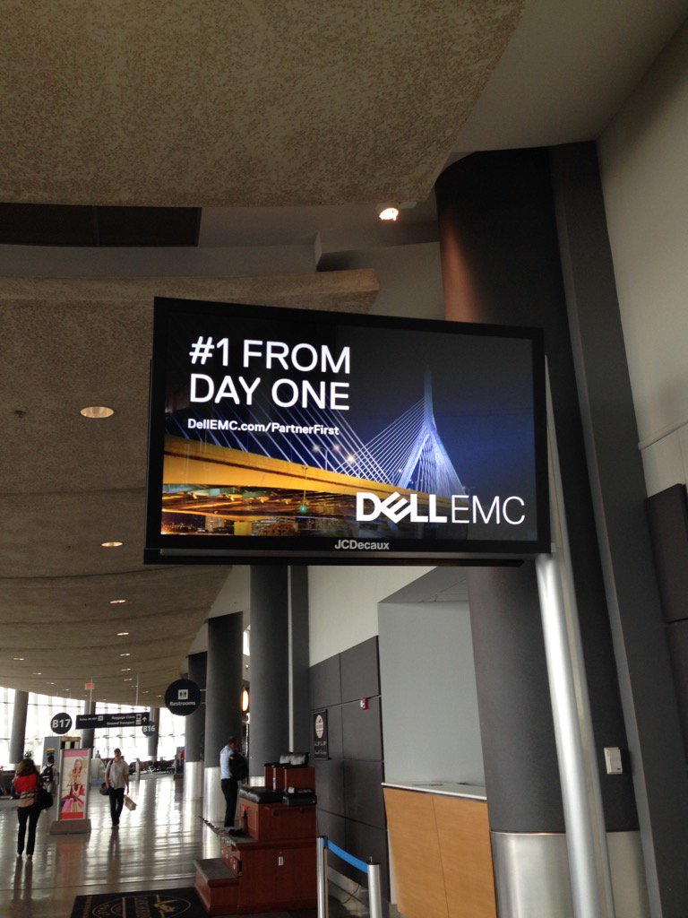 davis_katiel's tweet image. Nice Dell EMC signage at Logan Airport ✈️ #GoBigWinBig #EOS2GETHER