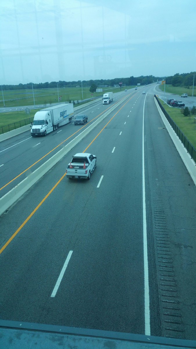 71buickfreak's tweet photo. On my way to bowling green for #LSFest and then tour of Tennessee, but first, some over the road #mcDs #reddirtrodz https://t.co/Yo1rBZaVat