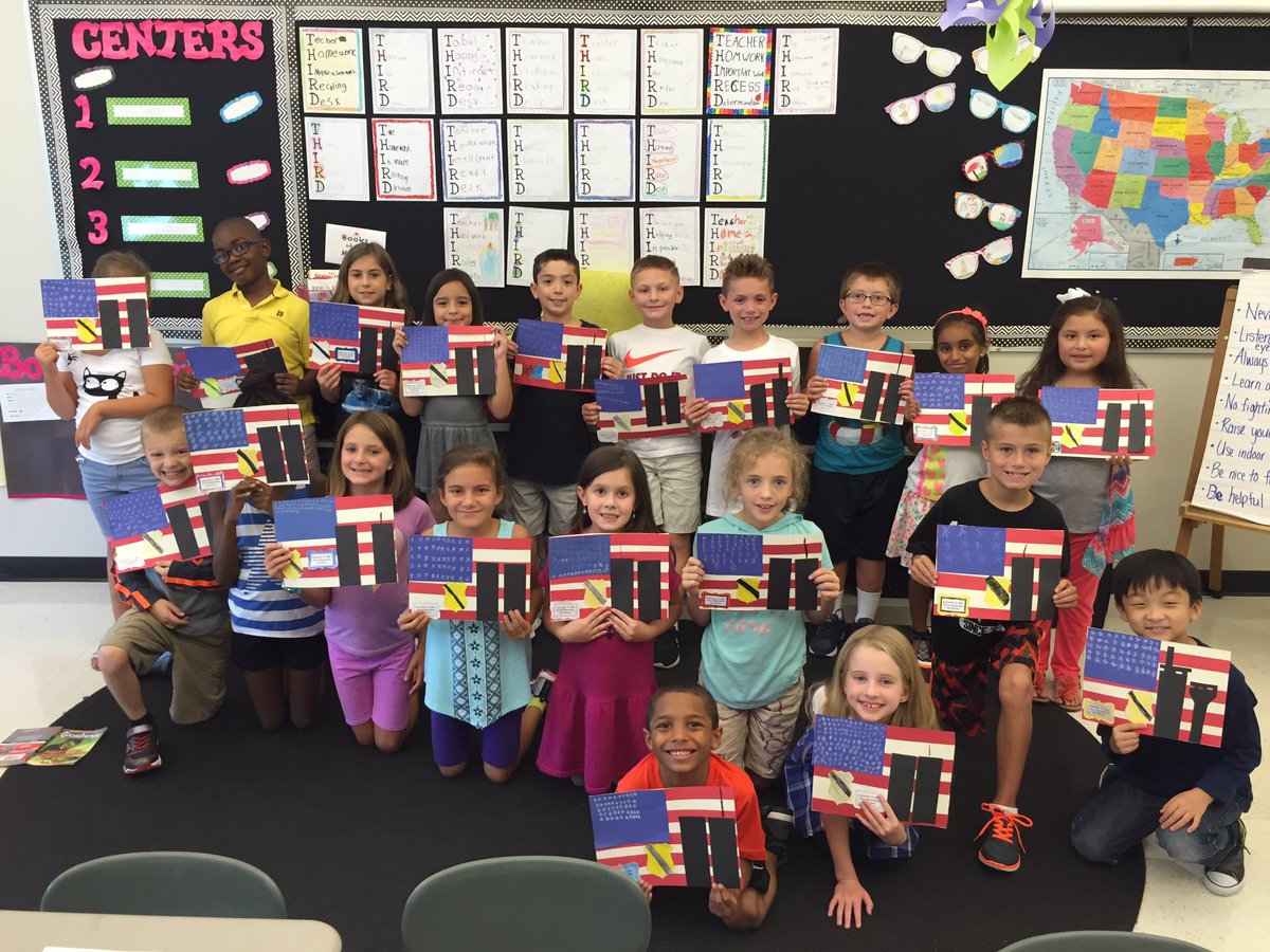MrsDodgeGr3's tweet photo. We are remembering 9/11 and the brave Americans #firstclasspicture https://t.co/PTuUDxBSm1