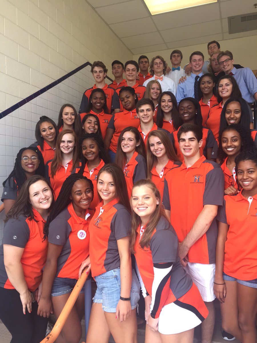 HayfieldSGA's tweet photo. Your 2016-17 Hayfield SGA! https://t.co/Ymh8cihS89