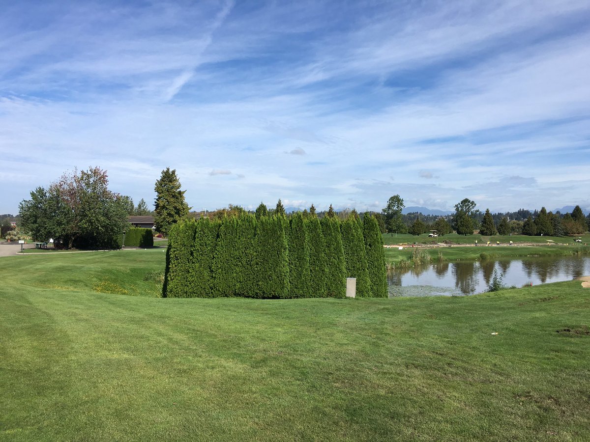 RecFoundBC's tweet photo. The tradition continues. Great day for the 2016 #RecreOpen. Wishing sponsors, golfers & volunteers an enjoyable day https://t.co/qkd1lu555V