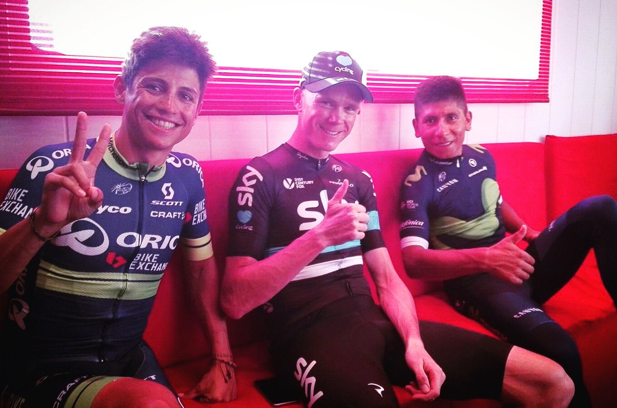 Shooting the breeze with my Colombian friends ✌️👍 #LV2016 @lavuelta