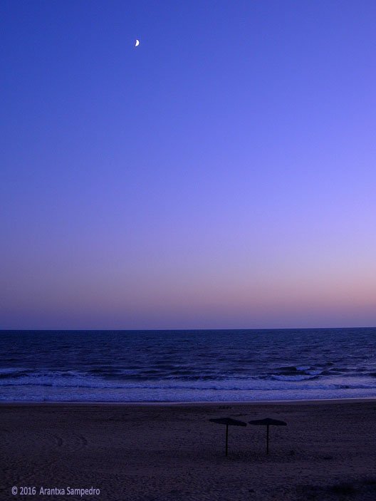 aransampedro's tweet image. Canto de la luna goo.gl/vyFJUY #KuchiFmFotos @ThePhotoHour @AndaluciaenFoto @ComparteMiradas @Destino_AND