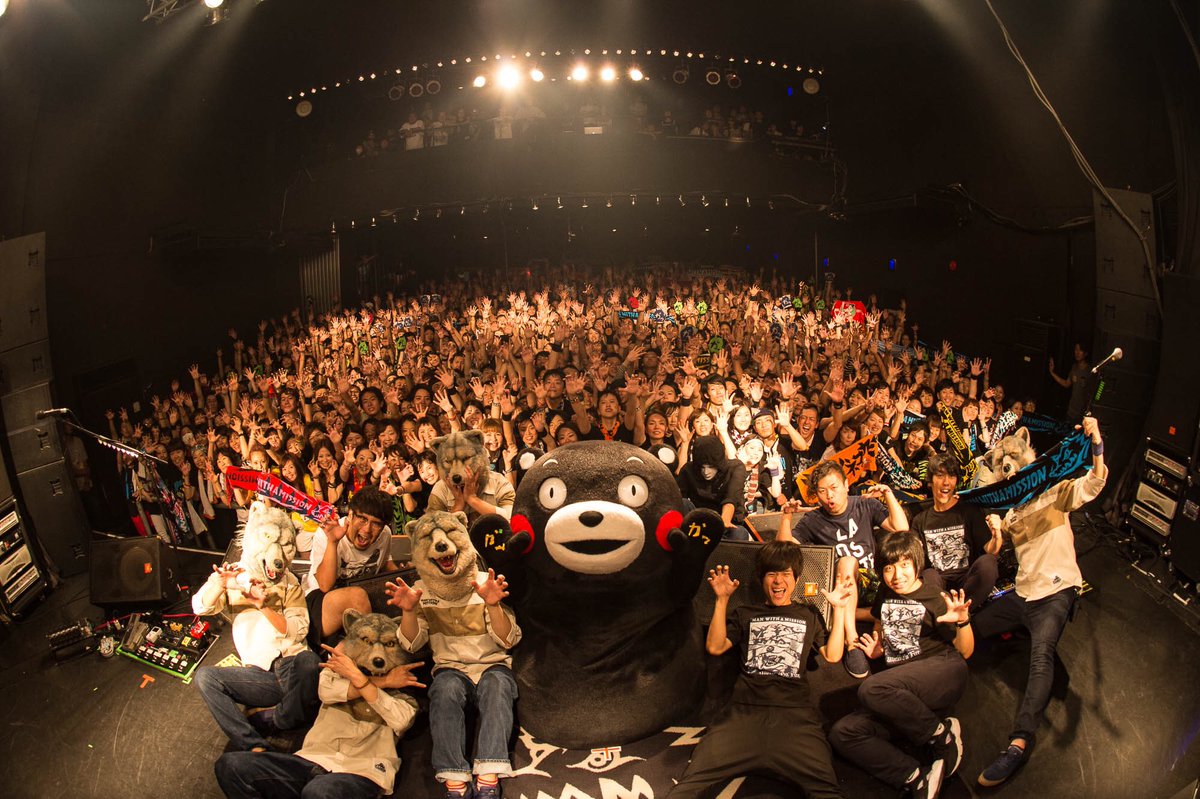 くまモンガliveニ参戦シテクレタヨー(｢ﾟДﾟ)｢ｶﾞｳｶﾞｳ マサニ熊vs狼vs鼠デ、ステージ上ハカオス、、、熊本アリガトウ！！！ズット応援シテルゼーーーット(｢ﾟДﾟ)｢ｶﾞｳｶﾞｳ
