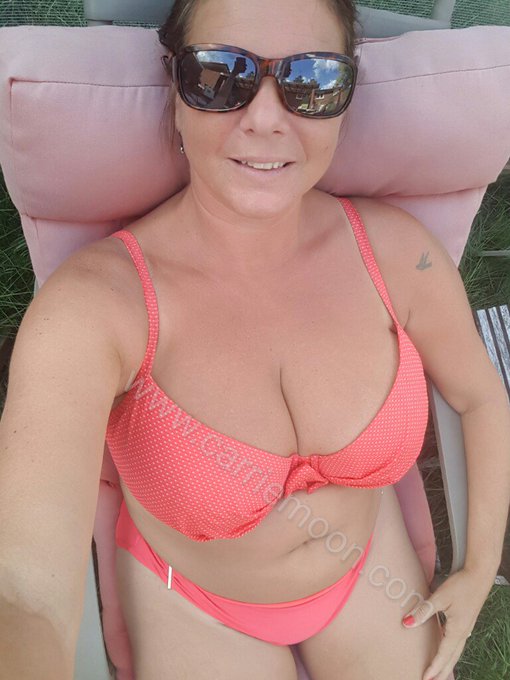 https://t.co/Q144sCXQYG<a href="/tag/tittytuesday"class="tags"><span>#tittytuesday</span></a>