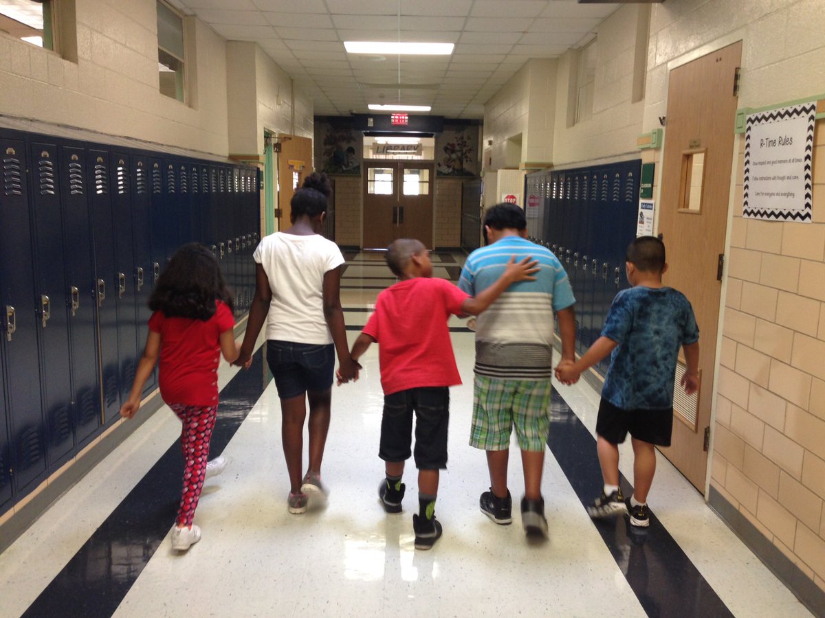 CounselorRHE's tweet photo. Proud counselor! Love these kids showing compassion. #risdgreatness https://t.co/qKkgdECjgI