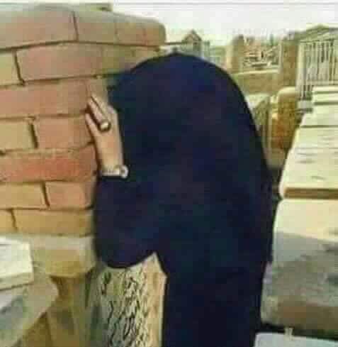 أيُهآ الأنتظآر

َ أََمسَحْ أسَميْ مِنْ سِجلآتكَ ..
وأخَبِرهُمْ أَنيْ لَمْ أعُدْ أنتَظرِ .. !