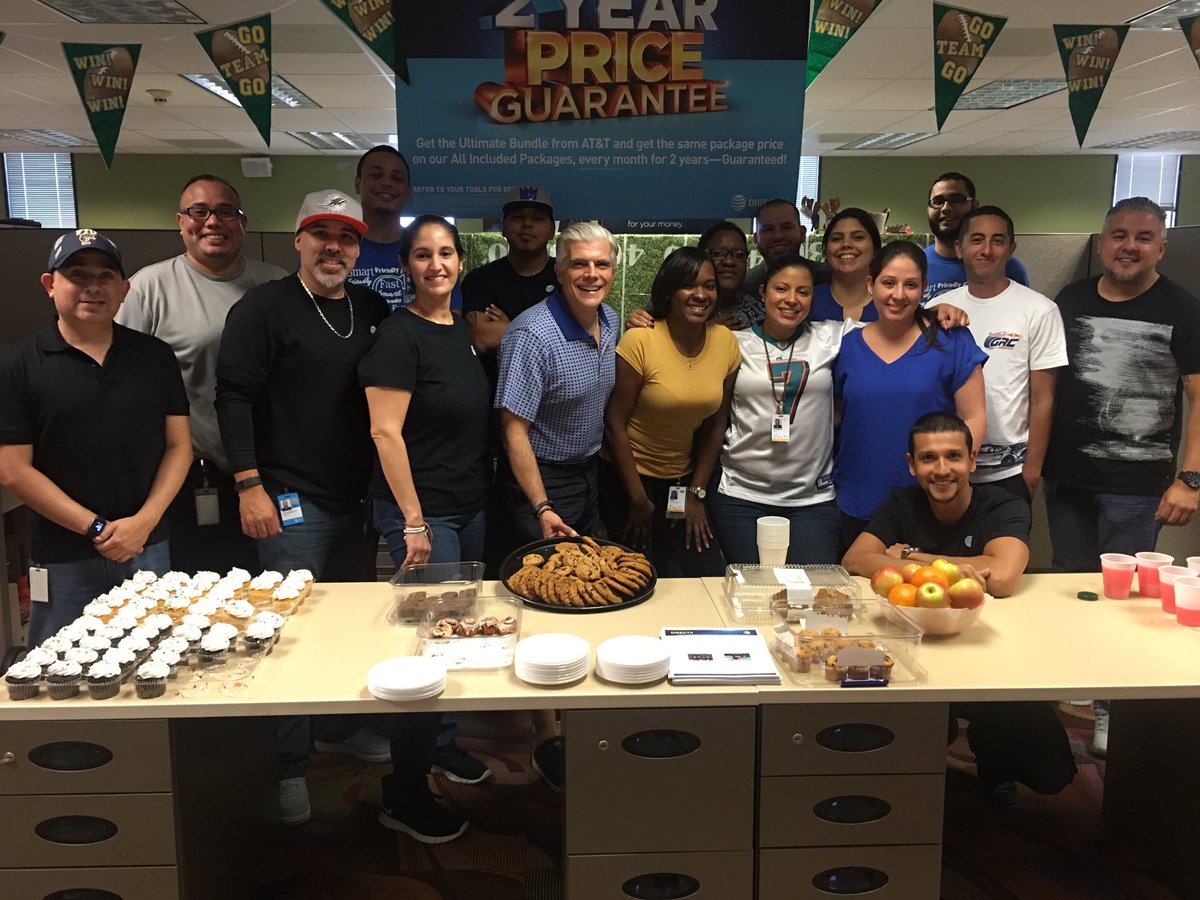 PeterFDiaz's tweet photo. Great time @ Direct TV App Hype Day! On our umpteenth serving! https://t.co/al6pIU4AXg