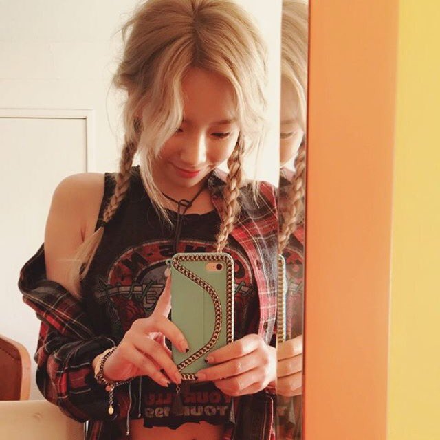 zawa_TaeYeon's tweet photo. #ソシ好きな方全員と繋がりたいですソシが好きな方でRTかフォローしてくれたら100ぱーフォローしに飛んで行きますそして今繋がってるフォロワさんもRTで拡散していただけると嬉しいです https://t.co/Rsfw2F7SRP