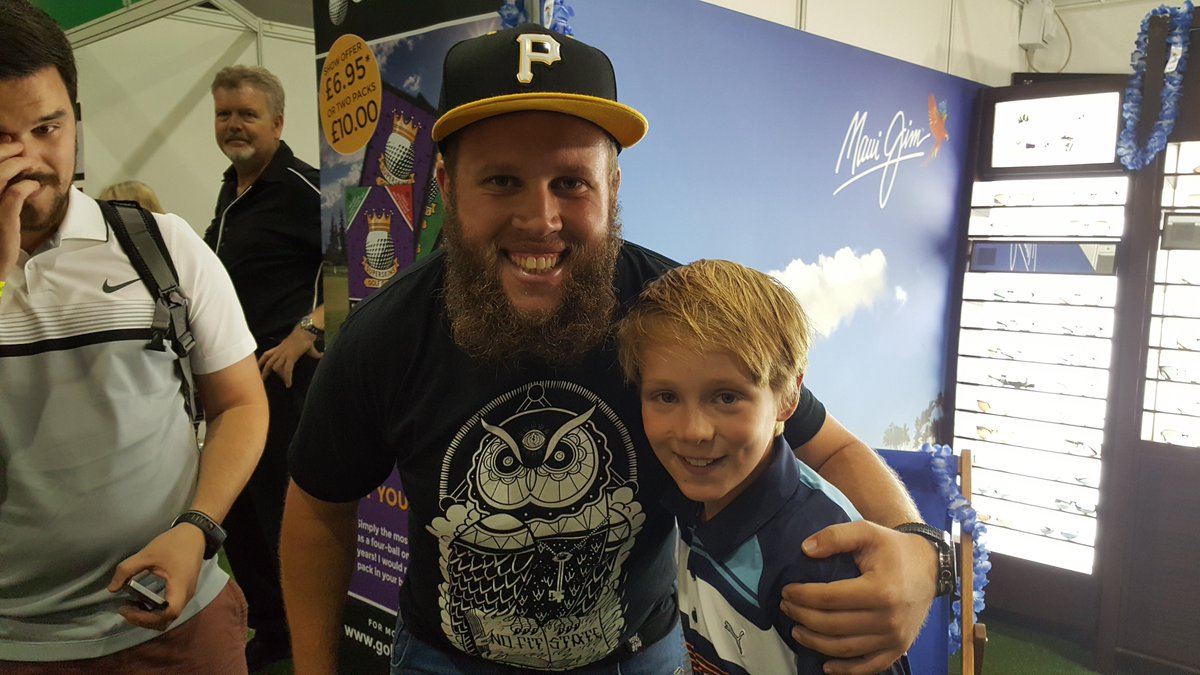 <a href="/BeefGolf/">Andrew 'Beef' Johnston</a> firing one up the 10th at the Belfry on the <a href="/SkyTrakGolf/">SkyTrak</a> <a href="/LondonGolfShow/">London Golf Show</a> 2016 youtu.be/Uh_8BUXQsO0