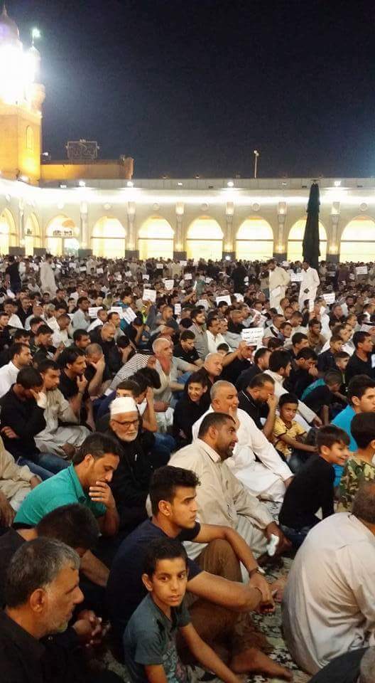 مسجد ( #الكوفة المعظم )  يمتلئ بالمؤمنين الذين اضربوا عن الطعام 
#اضراب_عن_الطعام_lraq