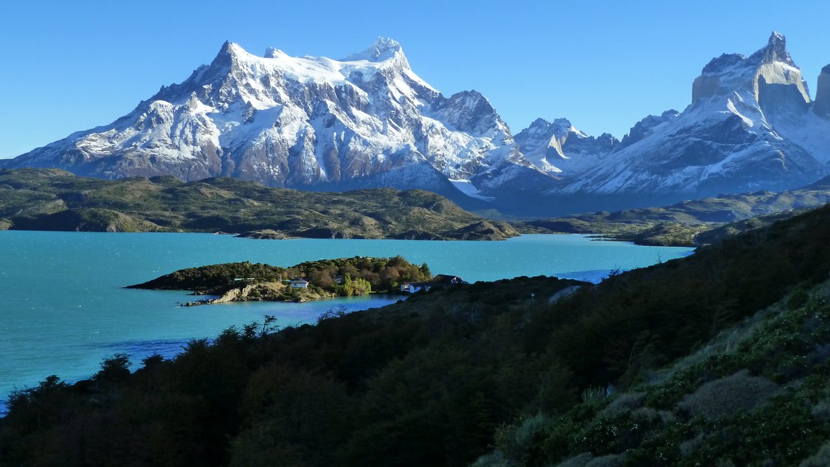 ChileFoto's tweet photo. Hosteria Pehoé - Isla Notros - Parque Nacional Torres del Paine https://t.co/hTkUEIaRmE
