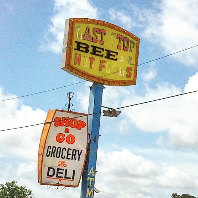 alexisfleisig's tweet photo. Last Stop #vintagesign #sign #signcollective #signgeeks #signjunkie #signporn #ipulledover… https://t.co/oOjUKV5kYl https://t.co/faUTeMqlUl