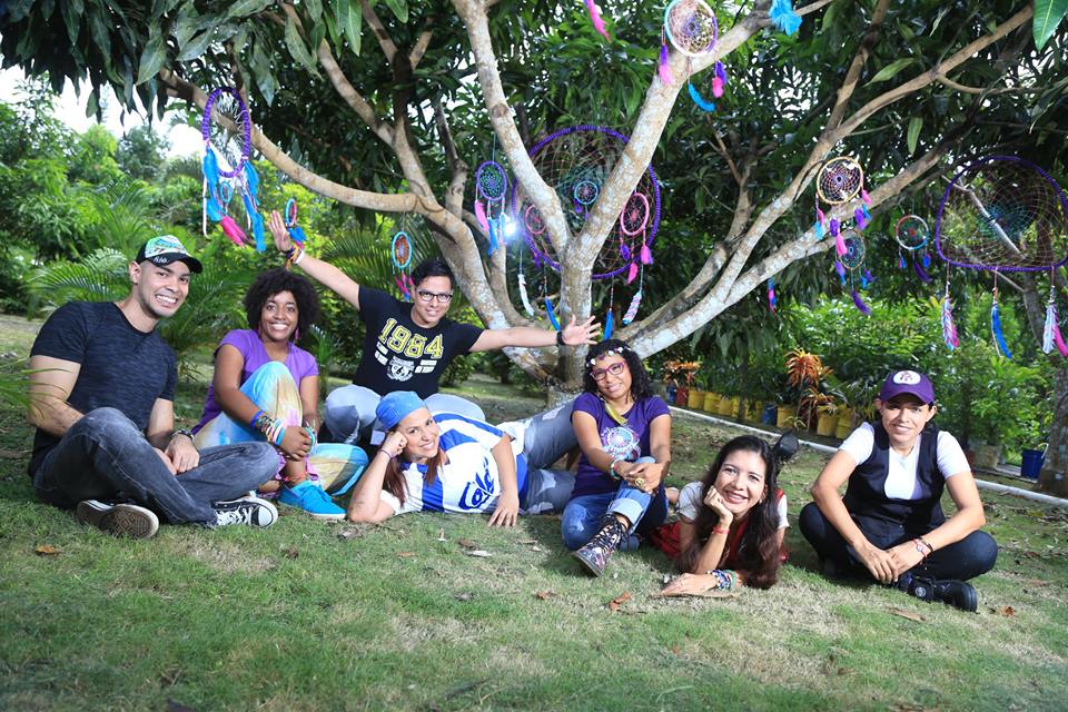 atrapandosuenos's tweet photo. Estamos celebrando nuestro aniversario 3años de #atrapandosueños 
https://t.co/NGvMUoQgg3 https://t.co/wo0oFE4wgn