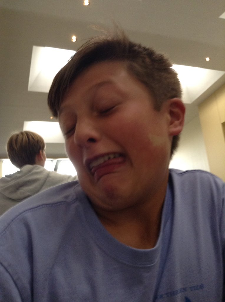 YoutubeColum's tweet image. When your mom wants you to eat "healthy food"