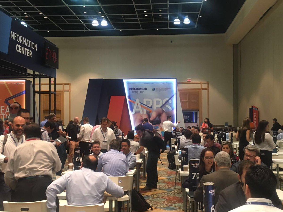 spipe80's tweet photo. Finalizamos exitosamente la rueda de negocios en Miami. Gracias a todos nuestros empresarios #ColBringITOnMiami https://t.co/1sLpcbWtnV