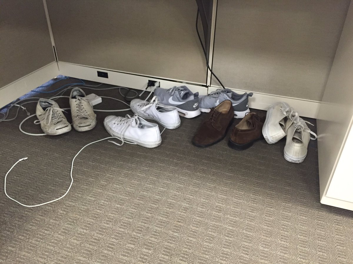 benbungert's tweet image. Am I a middle aged executive assistant at 23???? RIP. Bring on the cats. #TechGen #NEVCA #measamom