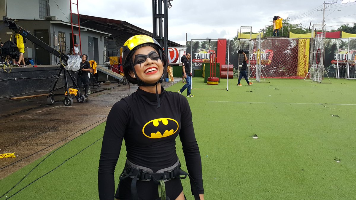 calle7panama's tweet photo. 2:01 para @nikeishac7pa o como le dicen #NikyNeitor #Calle7Panama #DualC7pa https://t.co/lheerxRenN