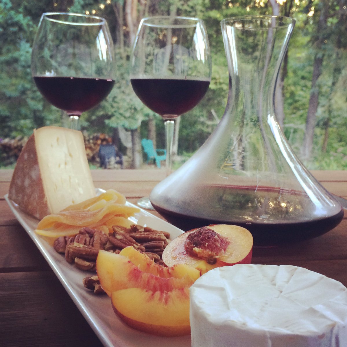 Needless to say that a week must end with #wine and #cheese, #stalbertcheese