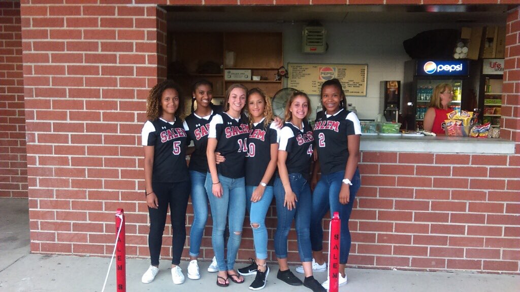salemhsbc's tweet photo. Shoutout to the Salem Girls Soccer Team and Coach Clouser for a big help in the concession stand tonight! 🔴⚫️🏈 https://t.co/HdhYtQOZQD