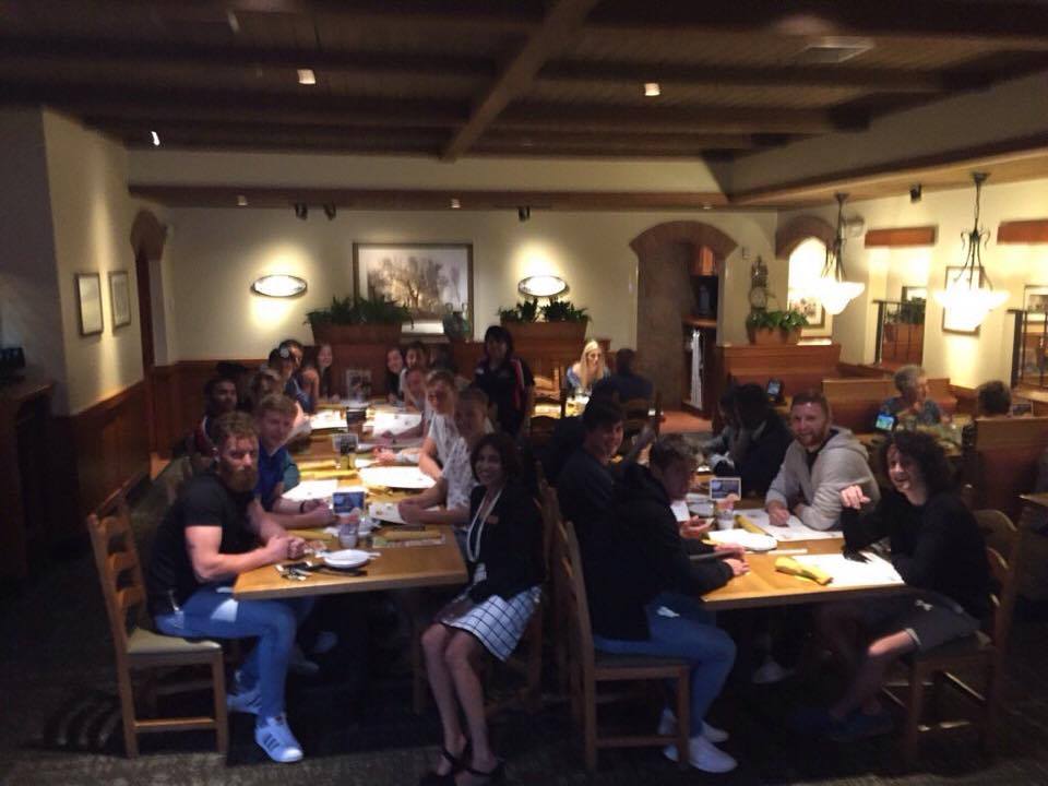 ISO_UHV's tweet photo. Our International students having dinner at Olive Garden along with international programs director... https://t.co/qI4HWvz2hS