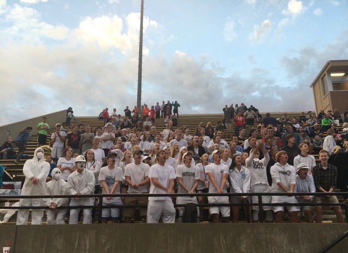 jacobglines's tweet photo. It's Hype #whiteout https://t.co/i9szbEwk5B