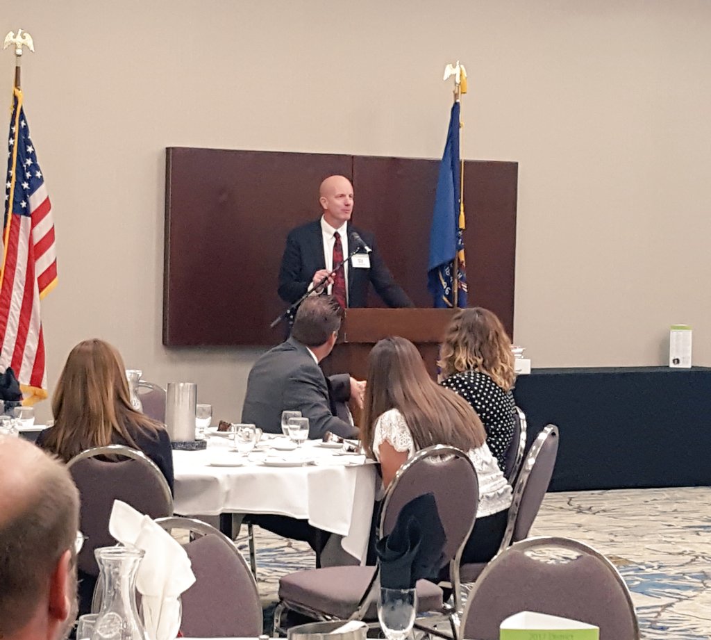 UTPublicEd's tweet photo. Deputy Supt. Rich Nye will be introducing the 2017 Utah Teacher of Year shortly. #uted #UTOY17 https://t.co/IqF1MLXmZN