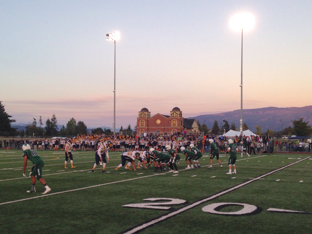 photo_SVH's tweet image. #behstigers lead #battleofbridge 14-0 over #mvhsbulldogs in 2nd 1/4