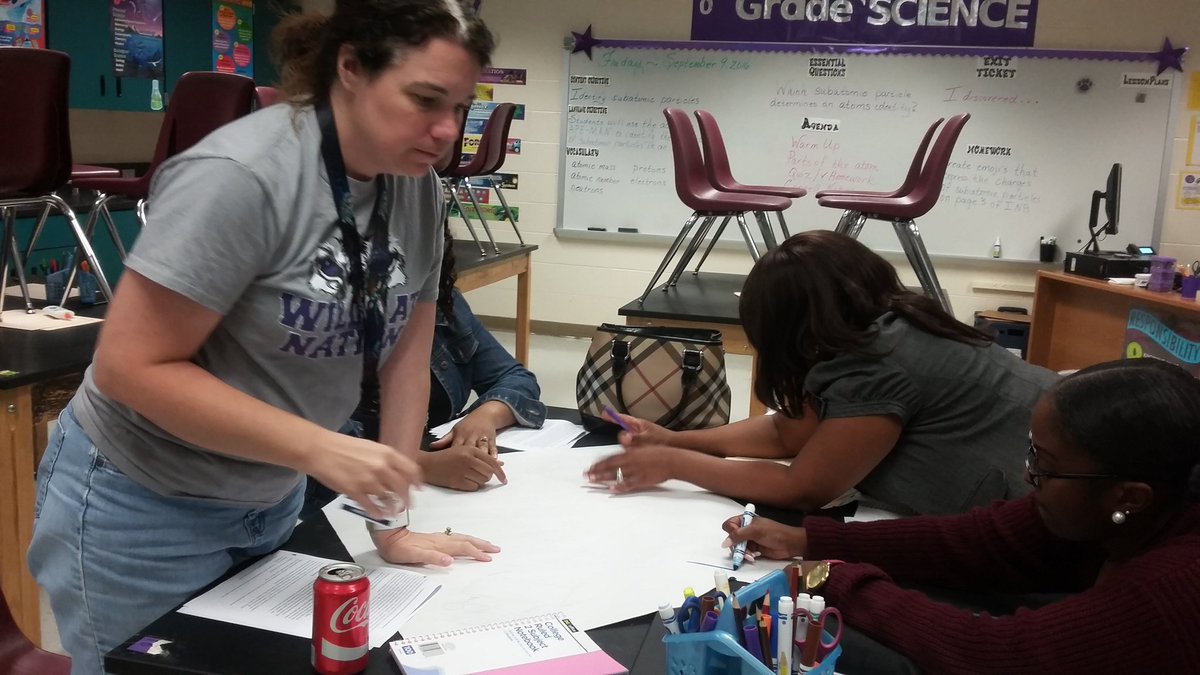 LTunyaB's tweet image. We had a blast during PLC. #HMSfamily #HMSscience