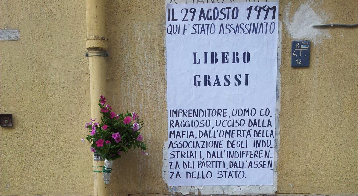 #AcaddeOggi Il 29 agosto 1991 a Palermo veniva ucciso l'imprenditore #LiberoGrassi treccani.it/enciclopedia/l…