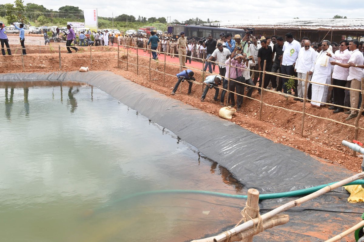 Cm Of Karnataka Inspecting Krishi Honda In Koppala District Today Krishibhagya