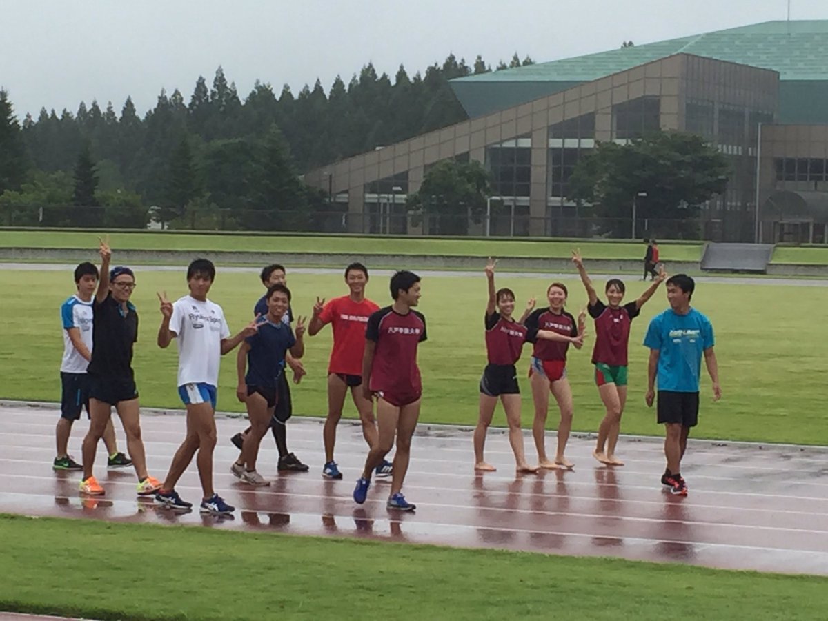 合宿最終日は雨の中での練習になりましたが、短距離はエンドレスリレー