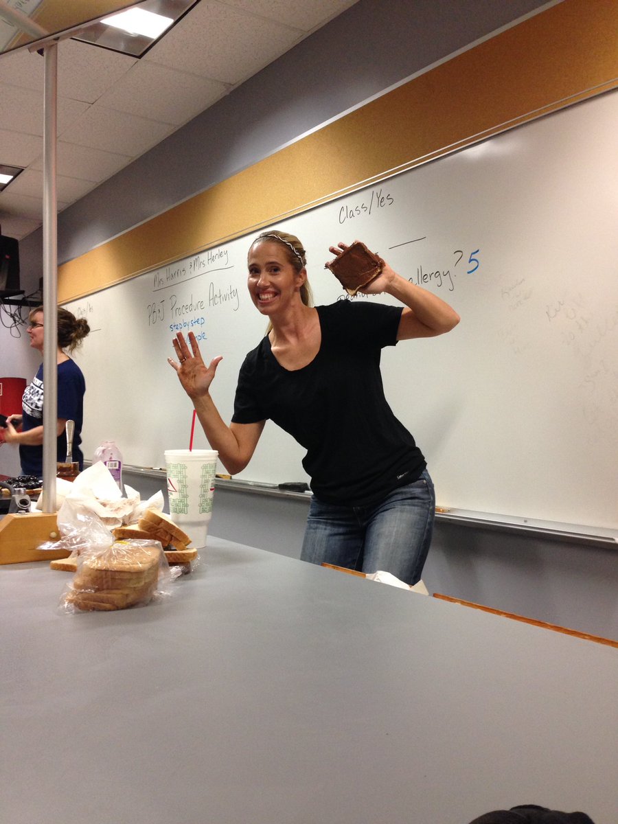 TeamHenleyYall's tweet photo. PB and J lab with Ss last Fri. So fun! #tmswolves https://t.co/lYbq55oKMx