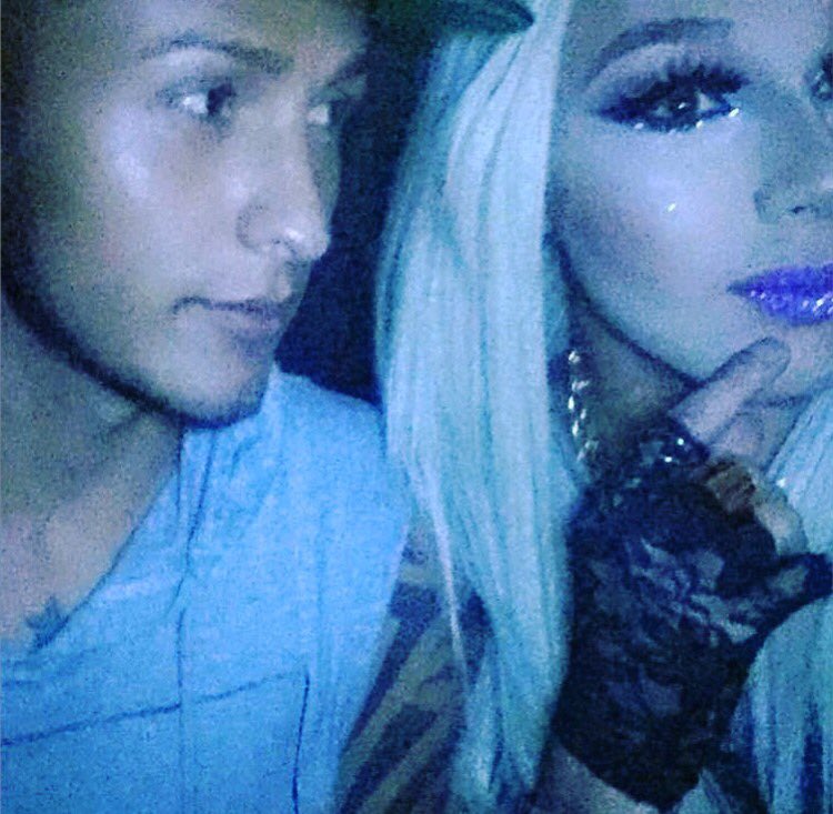 joshiontmag's tweet photo. This should be the most beautiful picture ever!!! 🙄🙄🙄🙄 https://t.co/3FjT4yV0VD