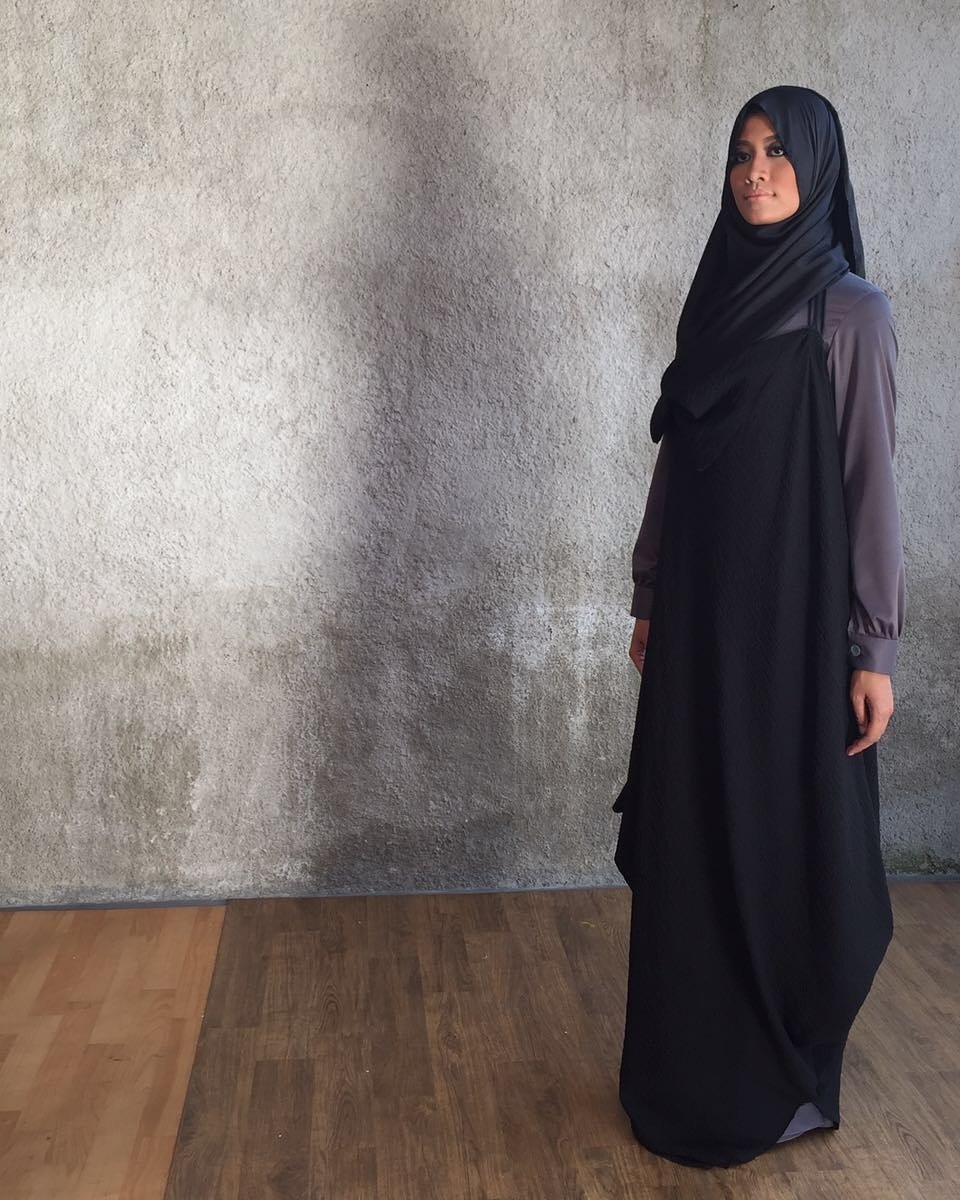 Happy monday 💙 <a href="/WarnaHitamBrand/">WarnaHitam</a>