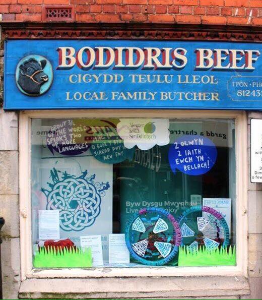 MIDinbych's tweet image. Barod i groesawu🚴Ready to welcome @TourofBritain R #2wheelsbetterthan1? #2languages #DwyOlwyn #Dwyieithog #Dinbych