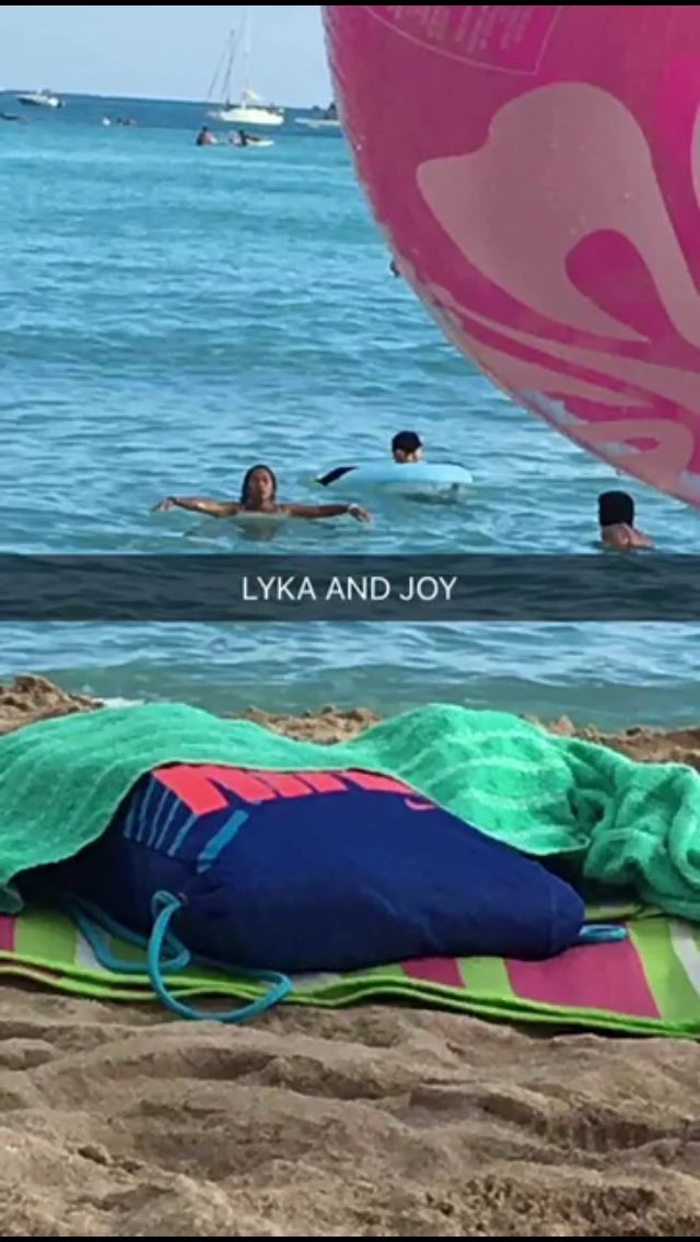 CrAj4qaVIAA3mPx.jpg:large