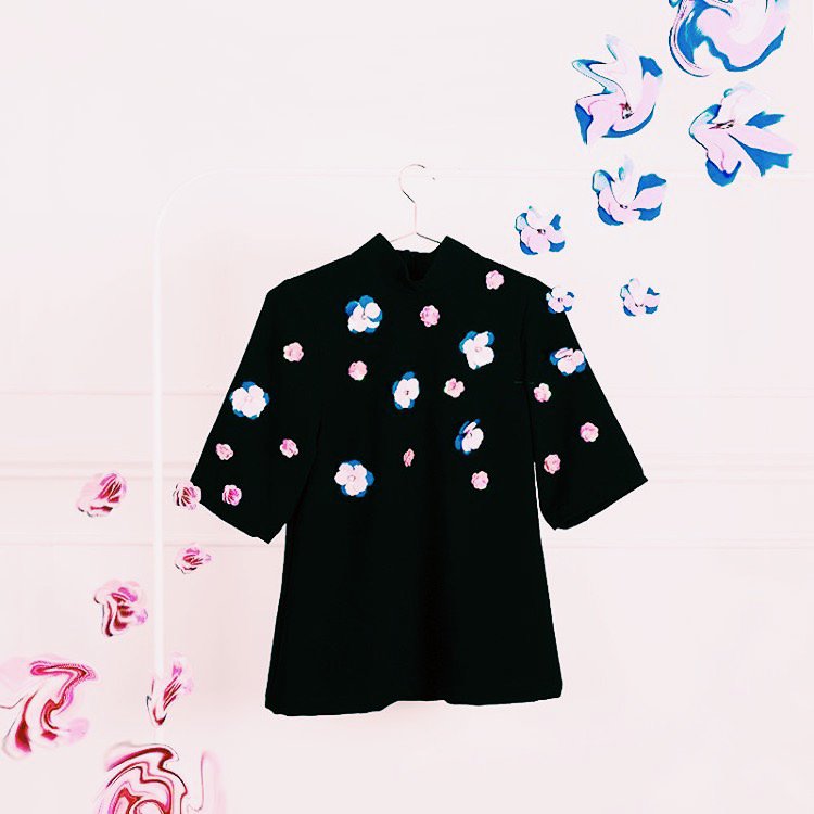 We're crushing over this floral embellishment jazz on the d.d.collective top. 👏🏼 bit.ly/shop-ddcollect… #wearUnique