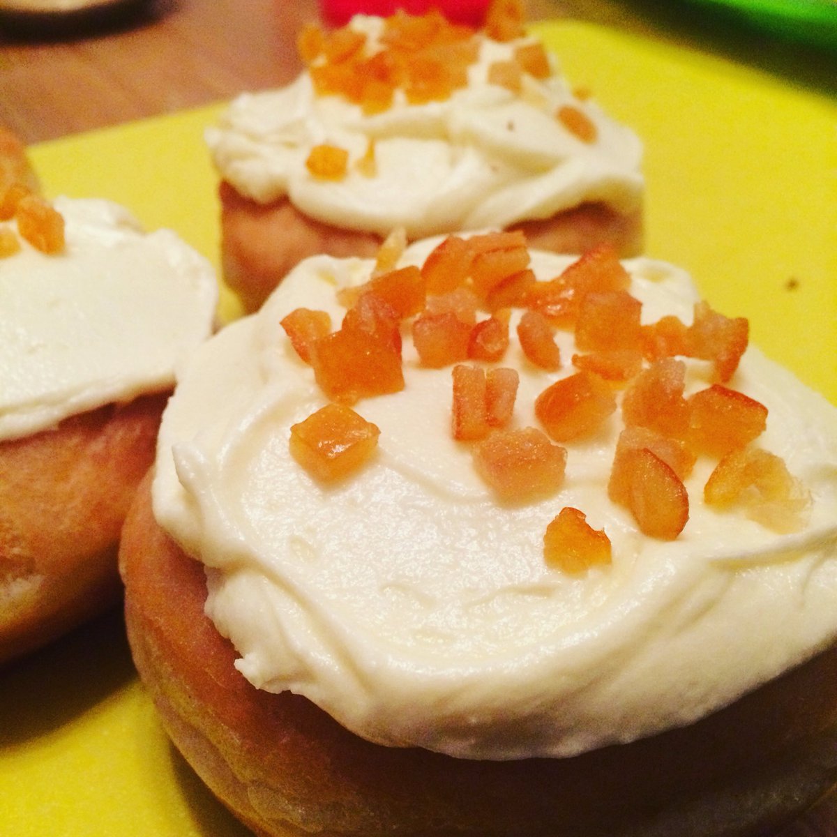 halo_donuts's tweet photo. Whoop whoop it's #bankholiday! here is our taste of #Summer! #citrus #lemon #frosting #treat #mmmdonuts #yum https://t.co/5WkgSu43Wz