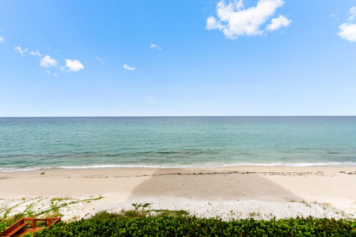 BeauSeaver's tweet photo. Enjoy direct #oceanviews from this fabulous #SingerIslandCondo!
#waterfrontproperties
https://t.co/248GEJS7re https://t.co/tfXKkShMrO