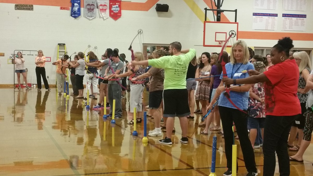 GlenwoodES's tweet image. Sharpening our focus &amp;amp; learning something new at Camp Glenwood. #GlenwoodES #WeAreVBSchools @vbschools