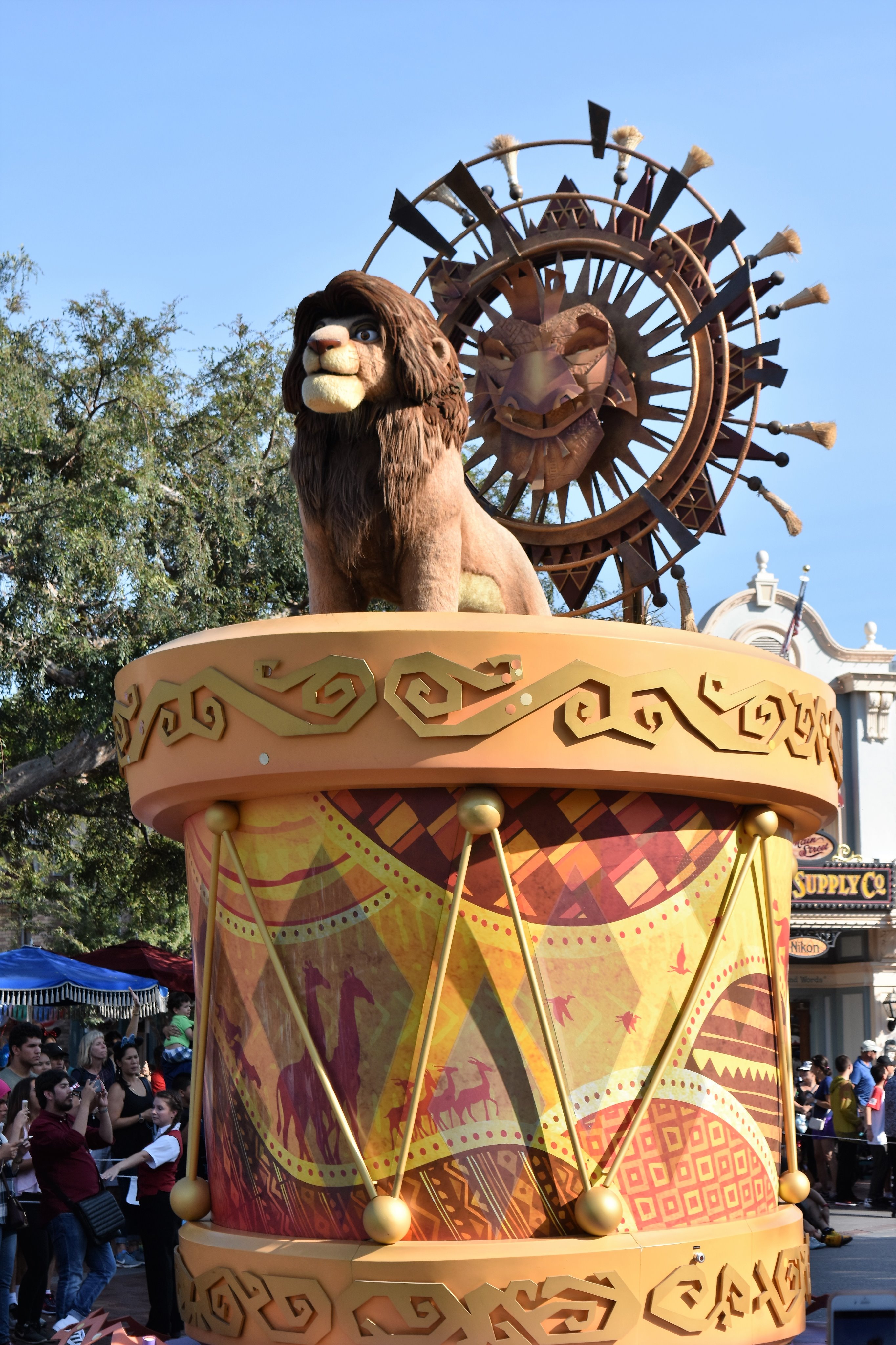 Naosuz Sur Twitter ミッキーのサウンドセーショナルパレード アナハイムの昼のパレード ライオンキング ジャングルの仲間たち アナハイム ディズニー ライオンキング シンバ ターク キングルイ ディズニーランド ミッキーのサウンド T Co