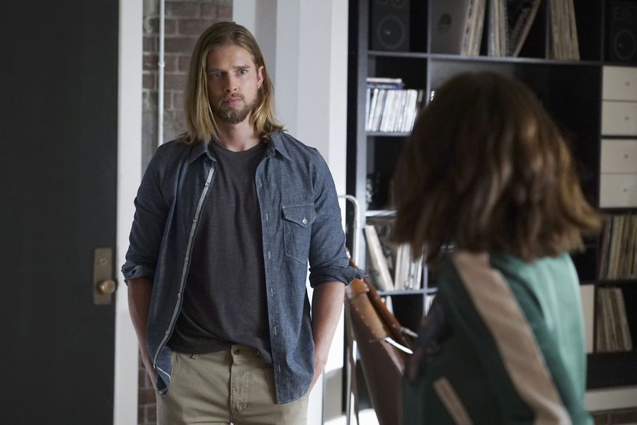 DrewVAckerFanFR's tweet photo. #PHOTOS Drew dans le 7x09 de #PLL "The Wrath of Kahn" : https://t.co/bYGMtmcfCv