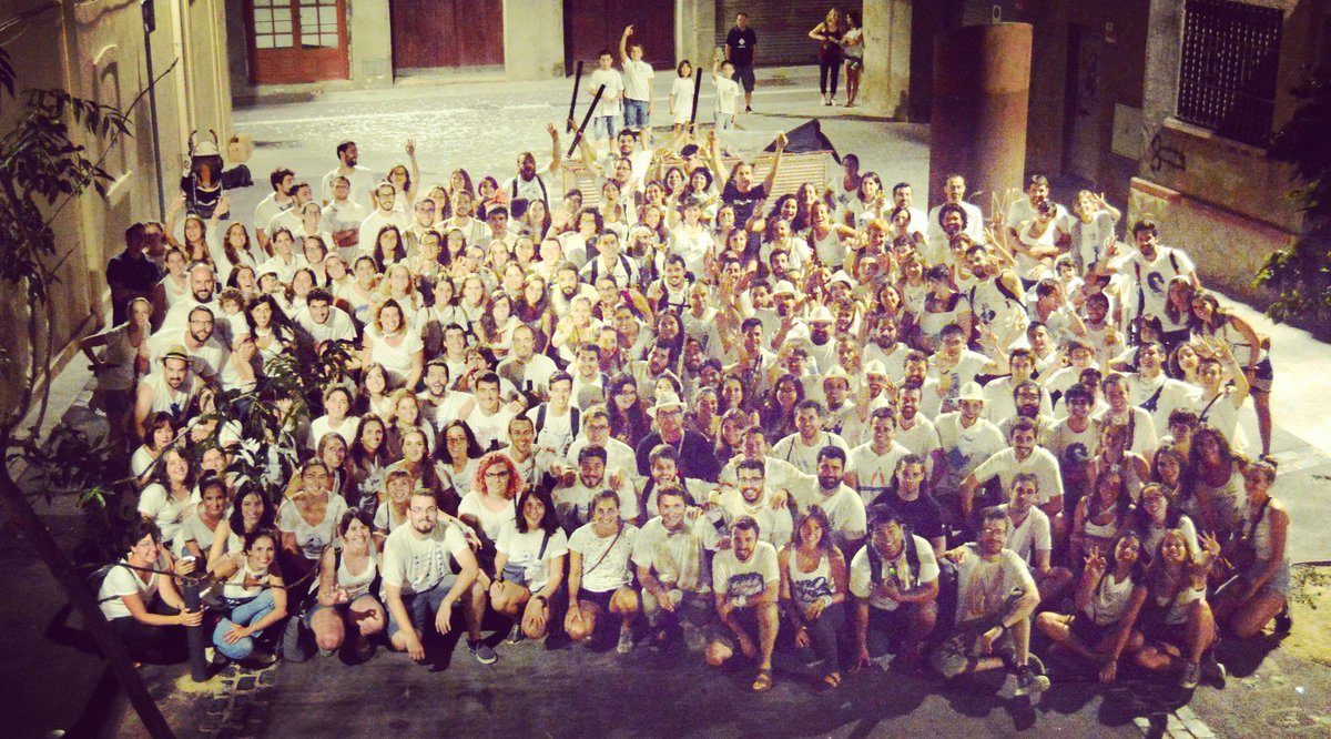 CollaDelsBlancs's tweet photo. Gràcies a l'esforç de tots vosaltres ho hem aconseguit!!!

La tercera és nostra!!!

#3lancs #hemfethistòria https://t.co/lI8Sl5tcum